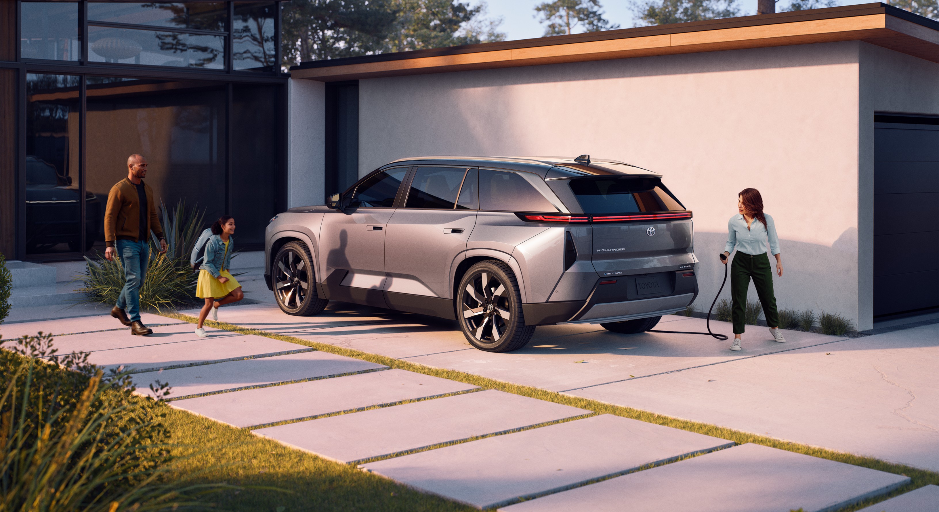 Explore the 2027 Highlander's Advanced All-Electric Powertrains