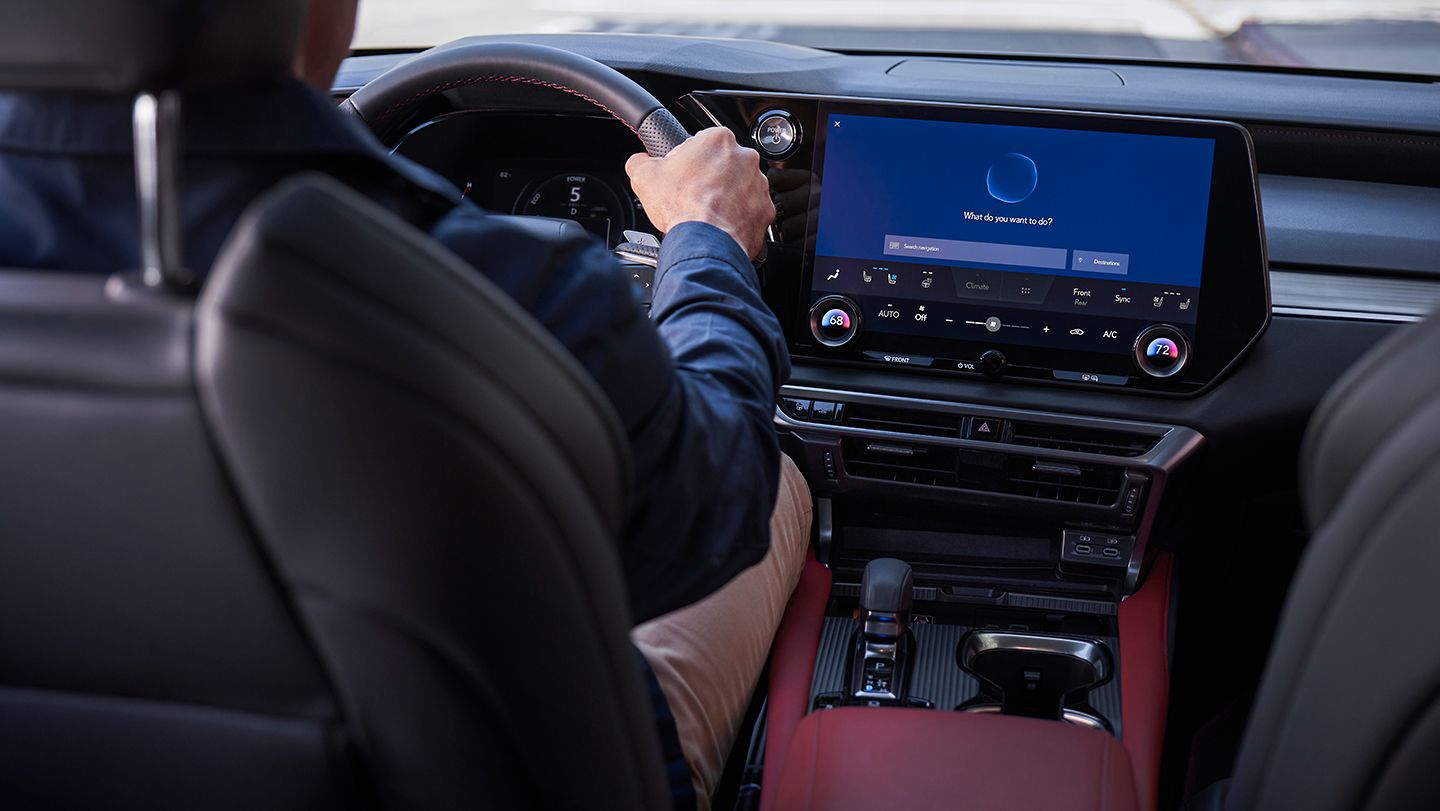 2024 Lincoln Nautilus vs. 2024 Lexus RX: Why the Nautilus Reigns Supreme in High-end SUVs thumbnail