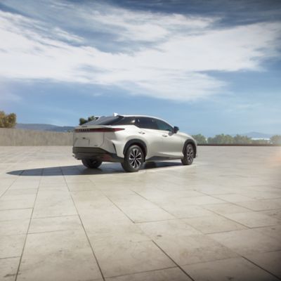 2025 Lexus RZ - Luxury All-Electric SUV | Lexus.com
