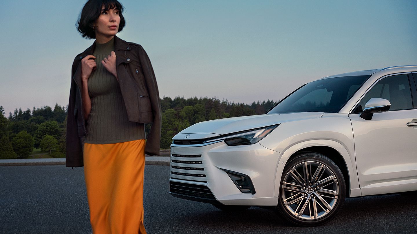 2025 Lexus TX 550h+ โ Luxury 3Row SUV