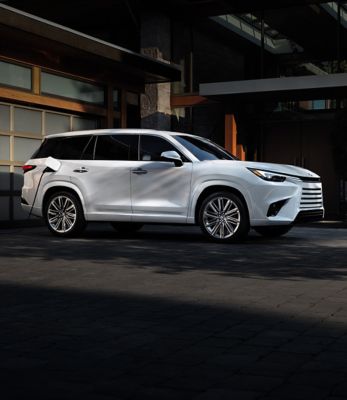 Lexus phev online