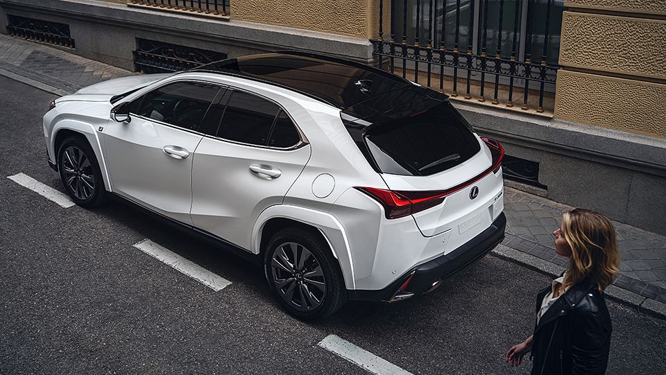 2025 Lexus UX Hybrid – Luxury Crossover