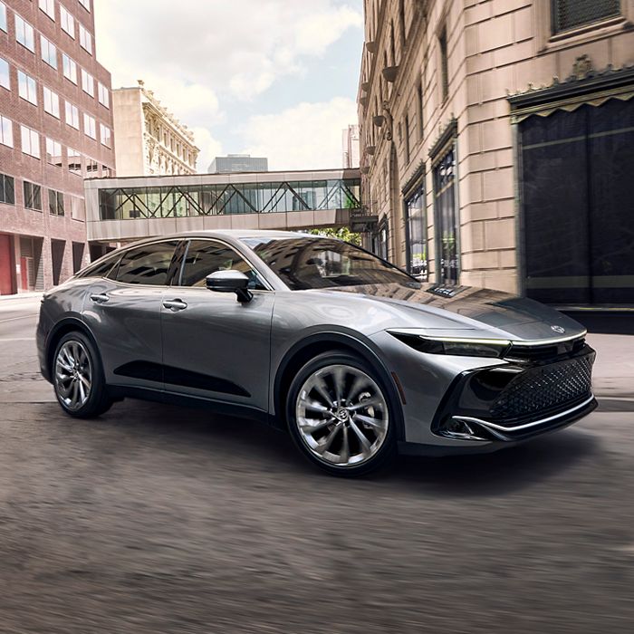 CRW_MY23_0012_V001.png?fmt=jpg&fit=crop&