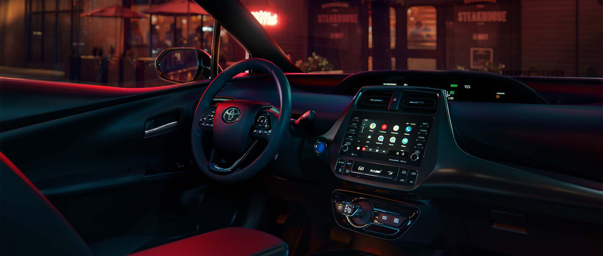 El interior de un Toyota Prius.