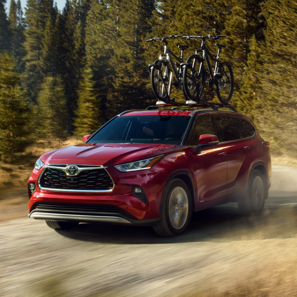 2026 Toyota Highlander Hybrid EV