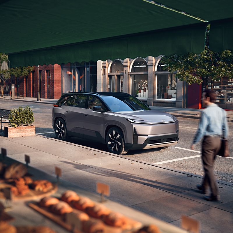 HEV_MY27_0006_V001.png?fmt=jpeg&fit=crop