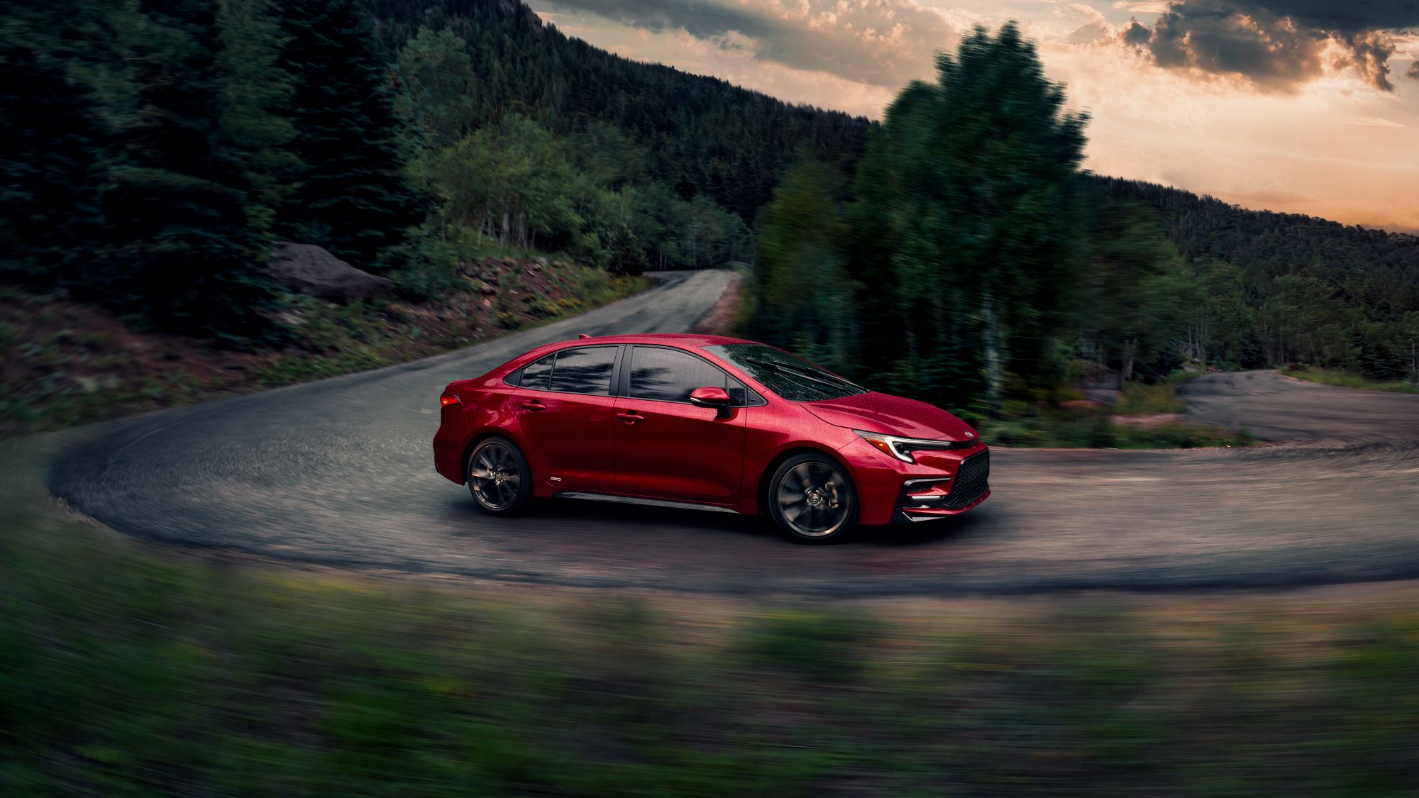 Hybrid SE AWD shown in Ruby Flare Pearl. 