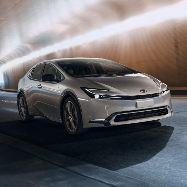 2024 PRIUS