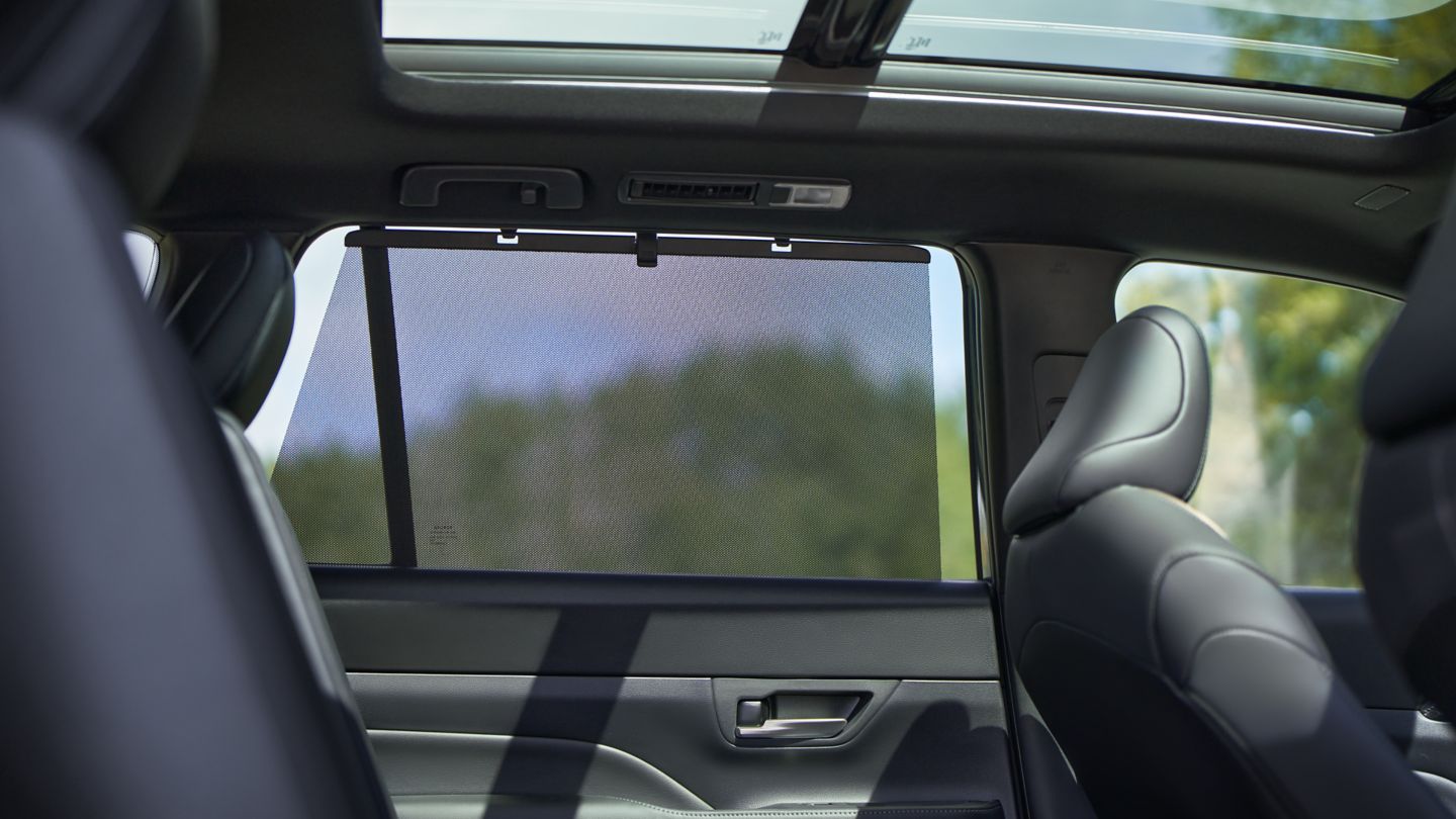 Toyota Grand Highlander Platinum Hybrid MAX window shades