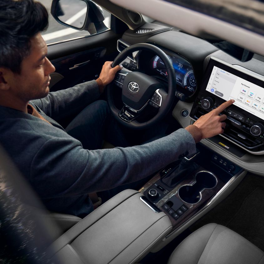 2026 Toyota Highlander Hybrid