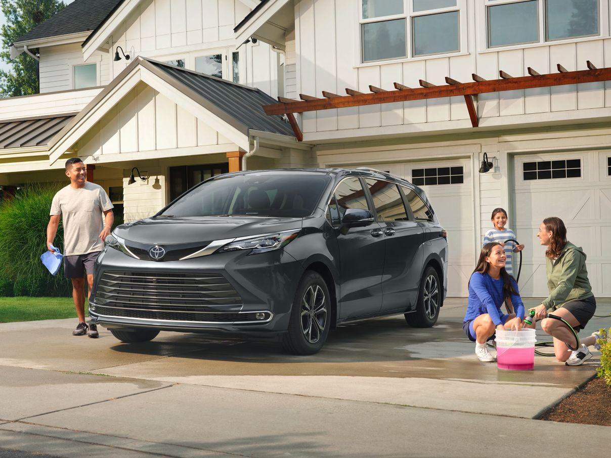 2026 Toyota Sienna with family